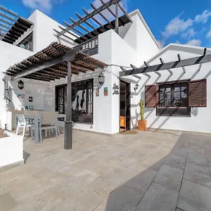 Apartment Playa Bastian 2 Habs 2 Banos Y Super Terraza, Costa Teguise